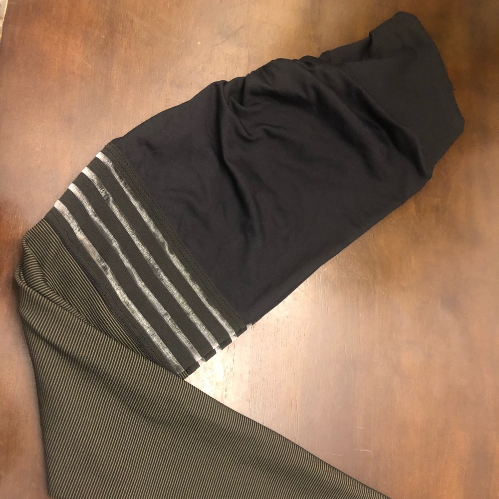 D’ Tinas scrunch butt thigh high leggings